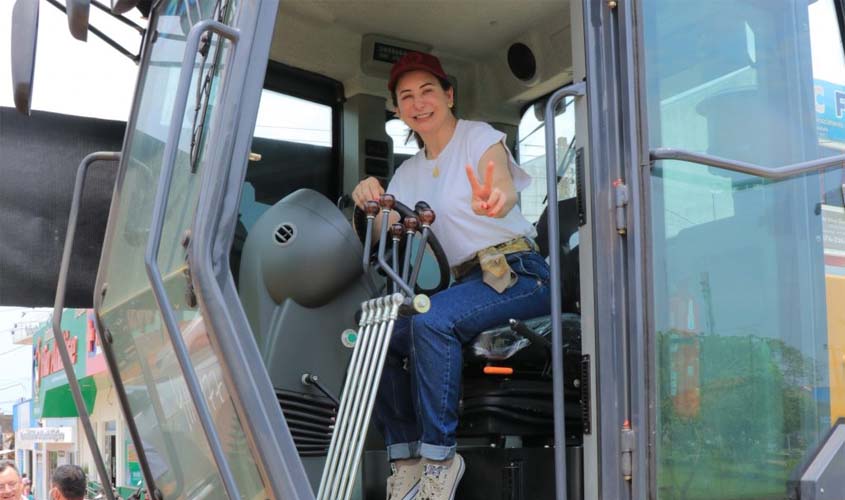 Vereadores agradecem maquinário entregue por Jaqueline Cassol para Alta Floresta