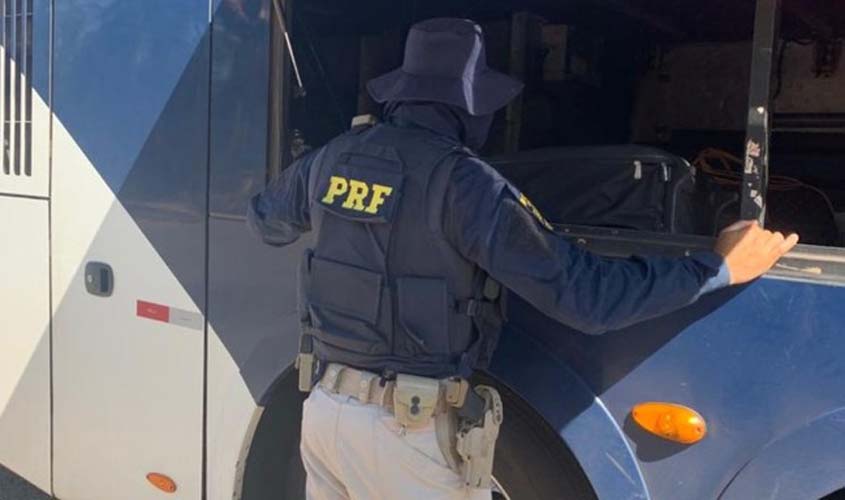 PRF em Rondônia apreende cocaína em transporte coletivo 
