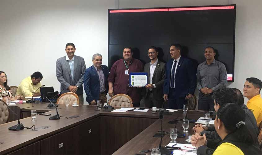 Presidente da Emdur recebe voto de louvor da Assembleia Legislativa de Rondônia