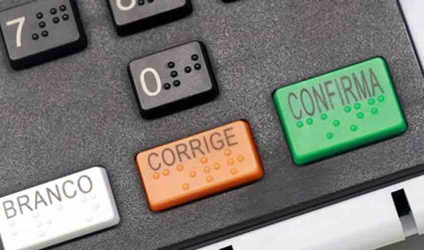 Urna eletrônica 25 anos: 100% brasileira e admirada pelo mundo