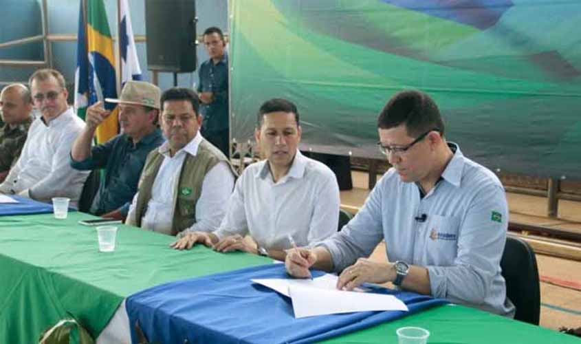 Governo garante recursos que serão aplicados na sinalização de trânsito em Guajará-Mirim