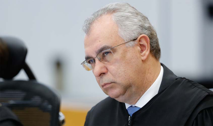 Auxiliar reabilitado pelo INSS receberá indenização por dispensa indevida