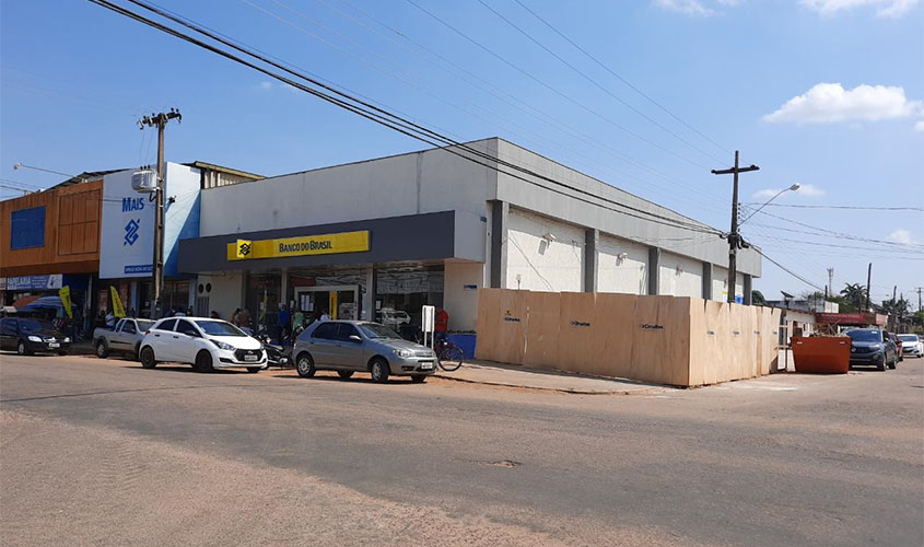 Obra em agência do Banco do Brasil coloca em risco saúde de empregados, clientes e usuários em Porto Velho