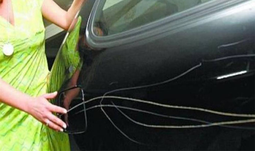 Comerciante usa pregos para riscar lataria de veículo durante briga por vaga de estacionamento