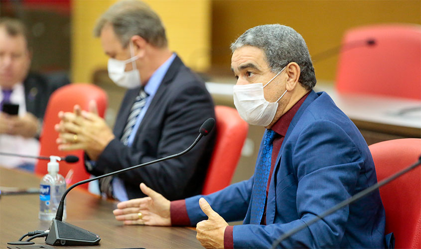 Aélcio da TV cobra indenização para moradores que vivem perto ao Porto Graneleiro