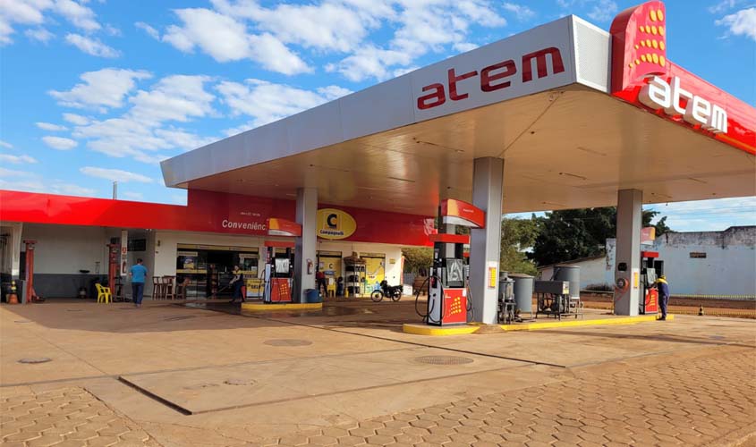 Atem inaugura primeiro posto de combustível
