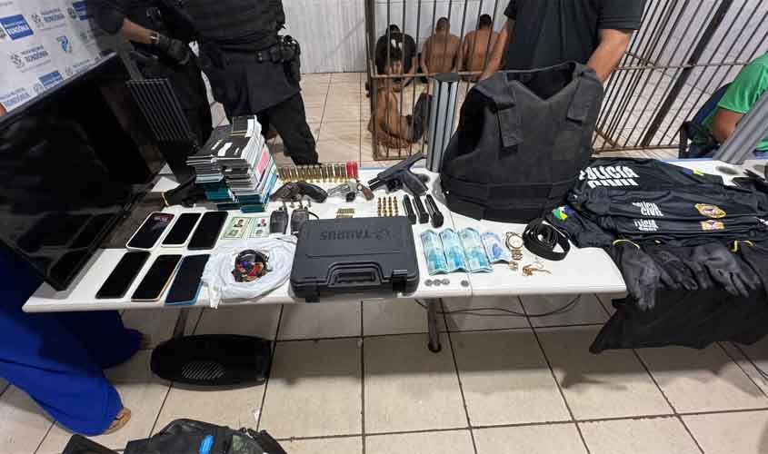 Cinco suspeitos são presos em flagrante por roubo armado com uso de camisetas da Polícia Civil em Rondônia