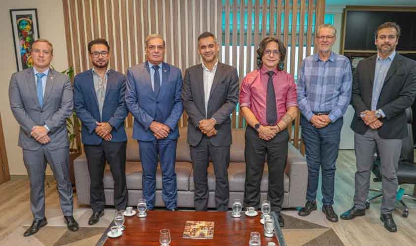 Corregedor do Ministério Público Militar realiza visita institucional ao MPRO na capital