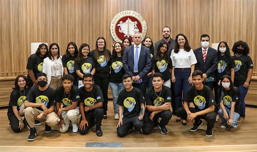 Eleitor do Futuro: MP recebe jovens estudantes para um papo sobre direitos, cidadania e voto
