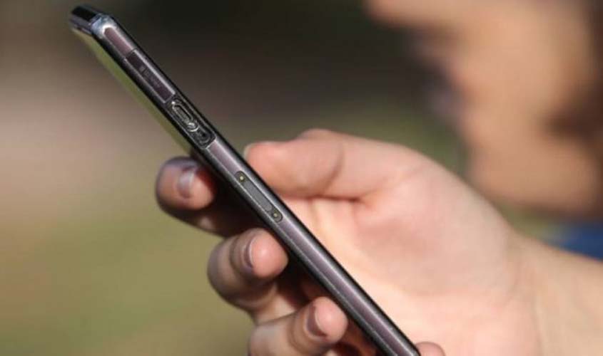 Ação para devolução de cobrança indevida em telefonia prescreve em dez anos, decide Corte Especial