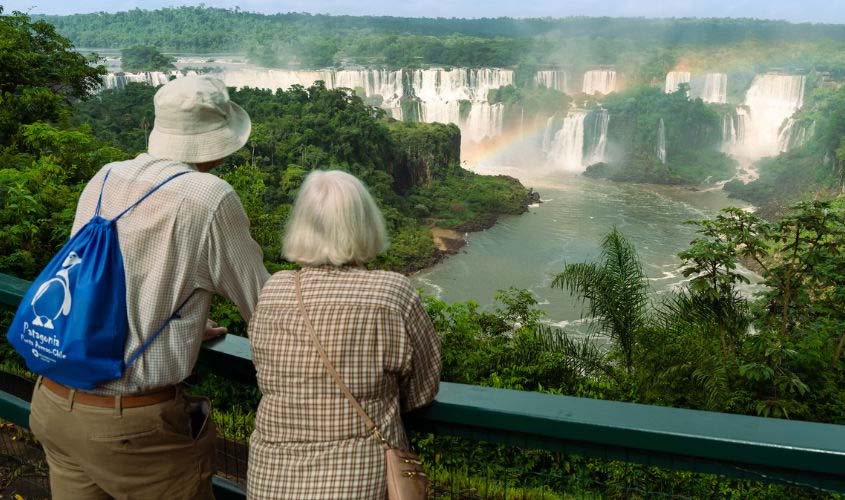 Paraná recebe 827 mil turistas estrangeiros e se destaca