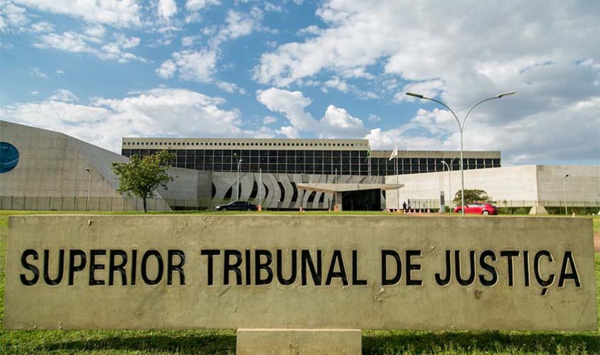 Ministro suspende ordem de prisão contra ex-presidente do Paraguai