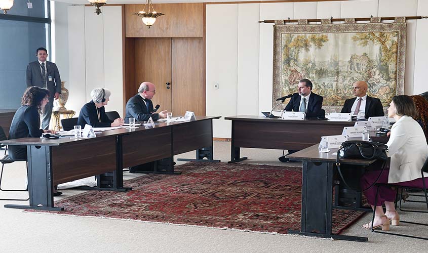 Brasil e Grã-Bretanha debatem Judiciário e era digital