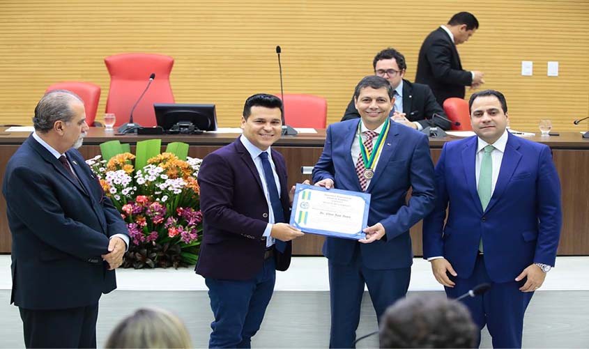 História da OAB Rondônia é enaltecida pela ALE-RO durante solenidade