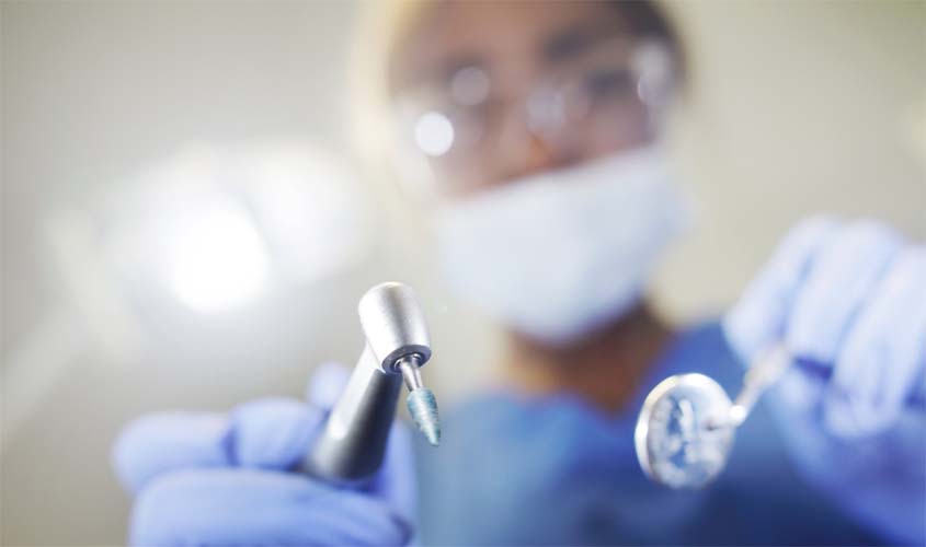 Grau de parentesco com empregada do Sesc não impede contratação de dentista concursada