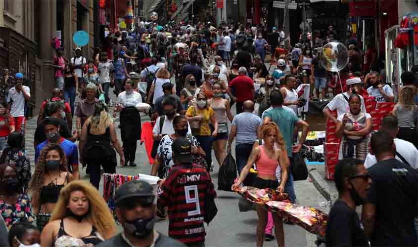 IBGE: desemprego atinge 14,1 milhões no trimestre encerrado em outubro