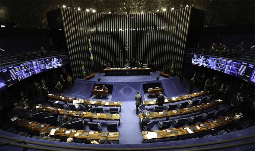 Câmara e Senado estão prontos para eleições internas e posses