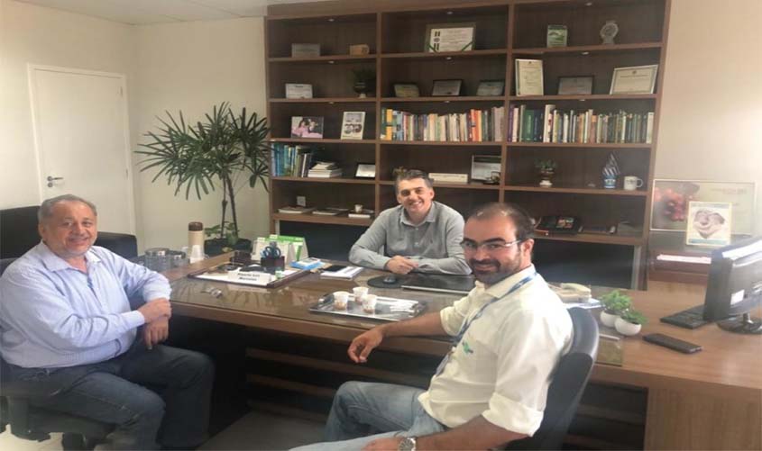 Semagric e Embrapa querem desenvolver variedades de mandioca para uso industrial