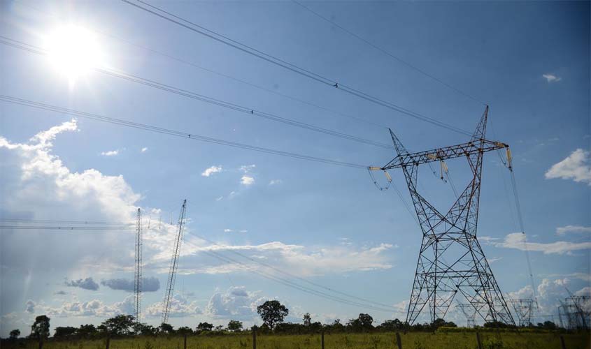 Aneel mantém bandeira tarifária verde para fevereiro