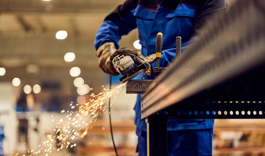 Associação é condenada por racismo contra serralheiro