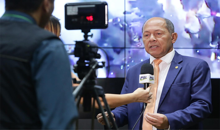 Deputado Coronel Chrisóstomo pede suspensão no pagamento de empréstimos consignados