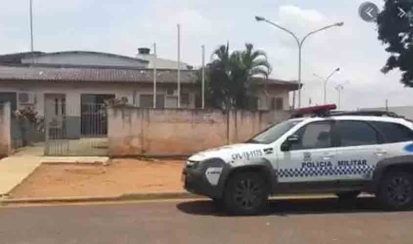 Discussão durante bebedeira termina com um na cadeia e outro no hospital