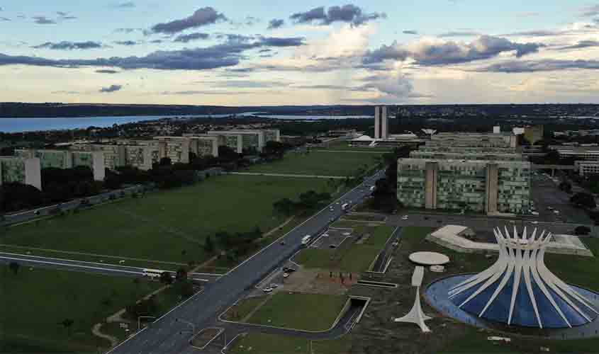 Decretos da reforma ministerial são publicados no Diário Oficial