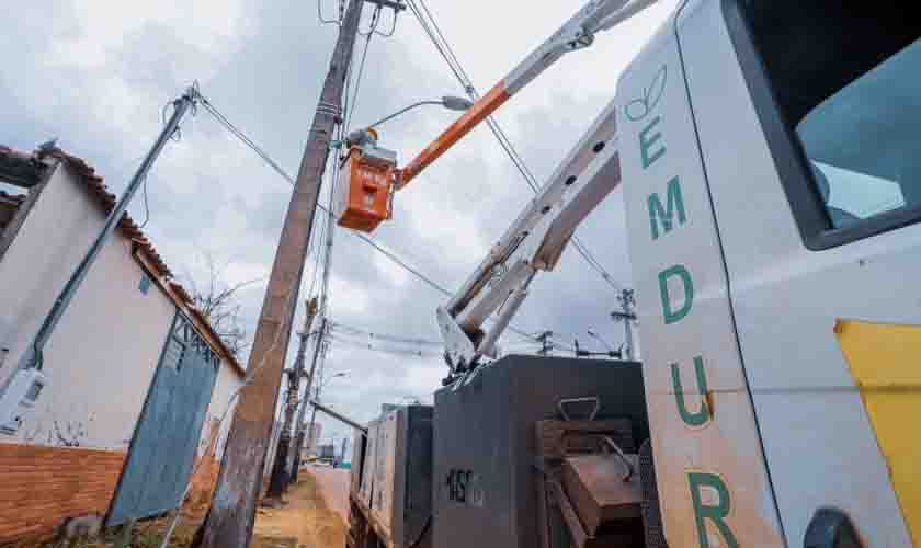 Programas de iluminação pública seguem avançando em Porto Velho mesmo com período chuvoso