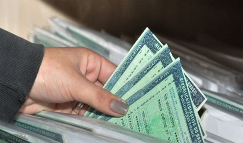 Licenciamento de veículos com placas de 1 a 4 é prorrogado até 31 de maio em Rondônia