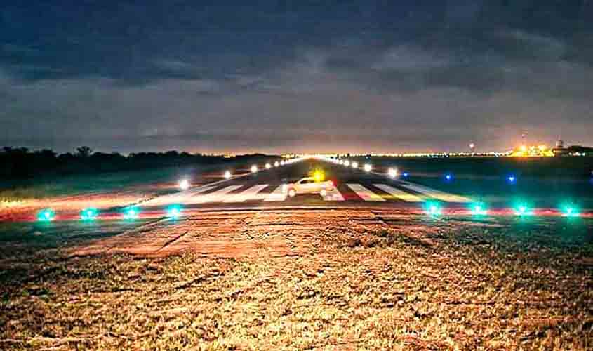 Obras de balizamento e cerca operacional padrão no aeroporto de Vilhena estão em andamento