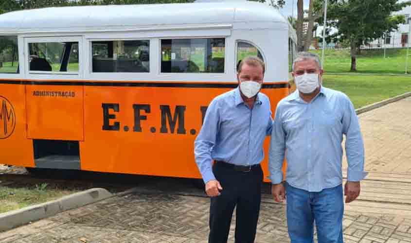 No Dia do Ferroviário vereador Fogaça participa de solenidade de restauração do complexo turístico da EFMM