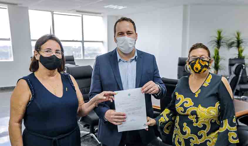 Presidente Alex Redano destina R$ 100 mil para melhoria genética de gado leiteiro em Ariquemes