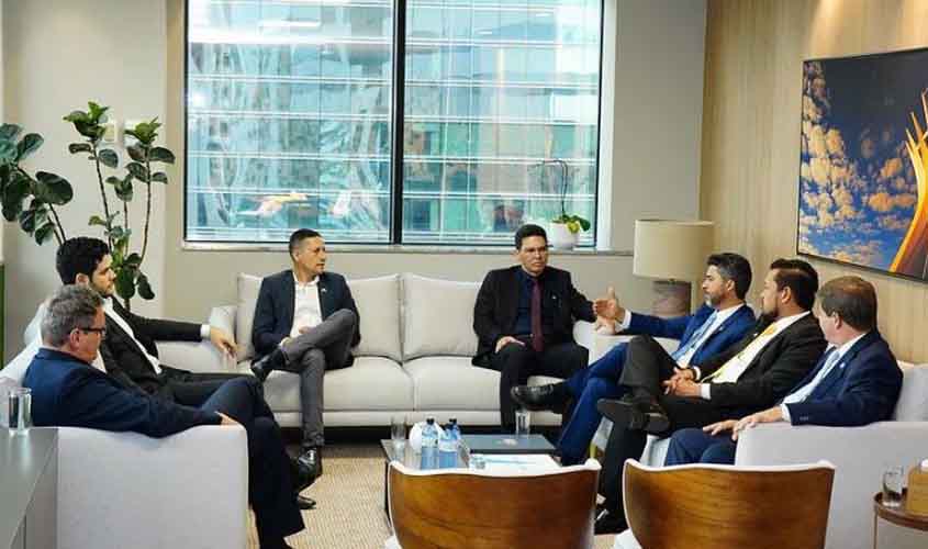 Representantes do setor produtivo de Rondônia e presidente da Comissão de Infraestrutura do Senado Federal se reúnem em Brasília