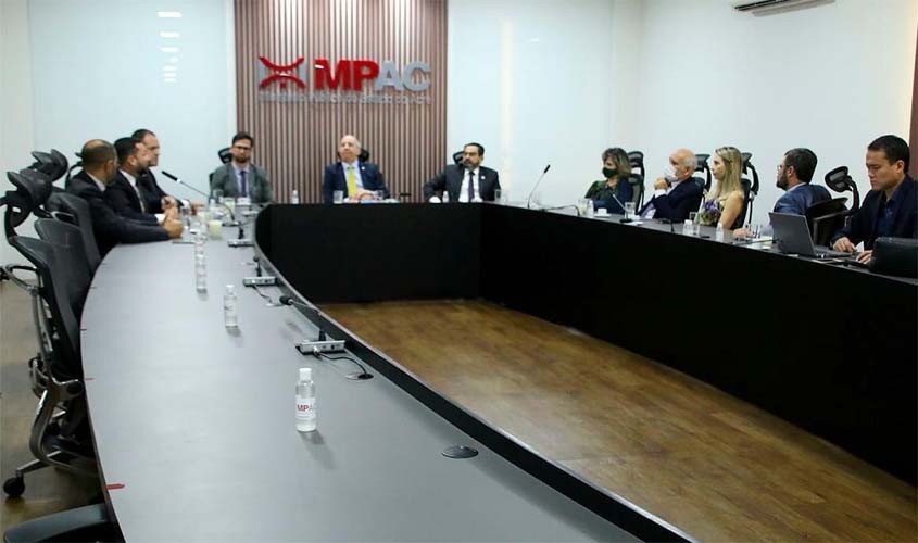 Membros do MPRO fazem visita institucional ao MPAC e estreitam parcerias para o combate ao Crime organizado