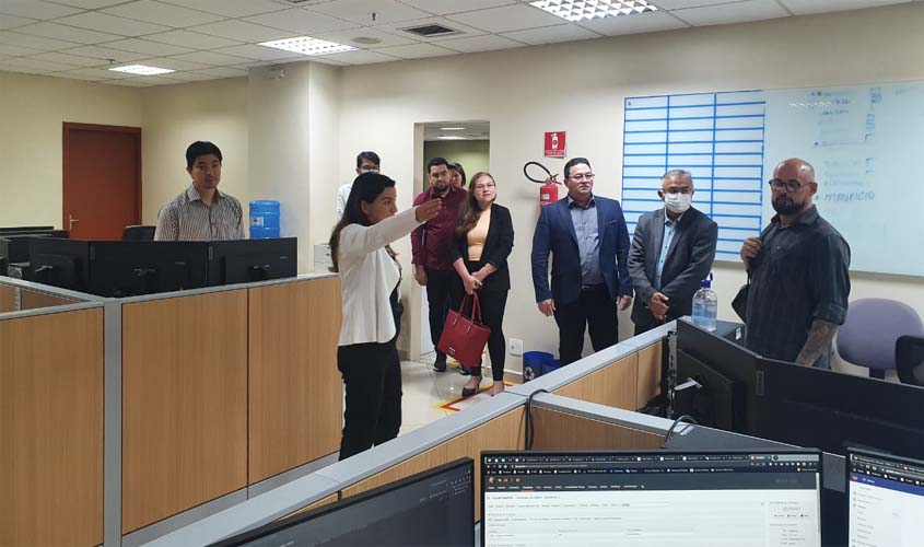 Boas práticas de tecnologia e governança do TJRO são apresentadas à equipe do Tribunal de Justiça do Acre