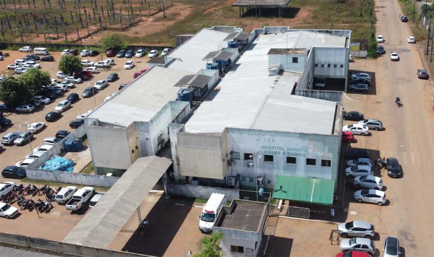 Reforma da cobertura e forro do Hospital Infantil Cosme e Damião segue em ritmo acelerado