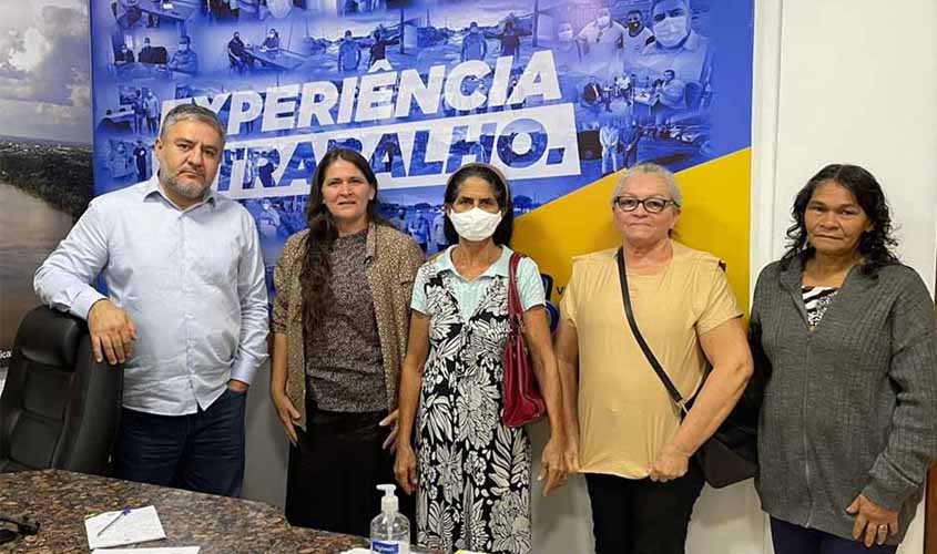 Vereador Everaldo Fogaça recebe permissionários da Estrada de Ferro Madeira-Mamoré