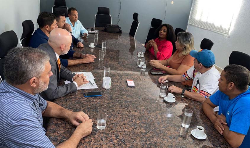 Reunião discute valorização da educação em Porto Velho