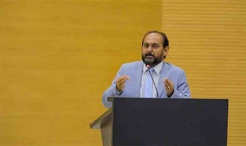 Deputado Laerte repudia retirada de maquinários que recuperavam trecho da RO-470