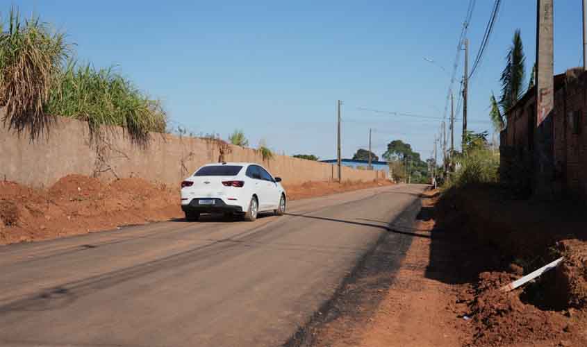 Obra de pavimentação no bairro Planalto é retomada em Porto Velho