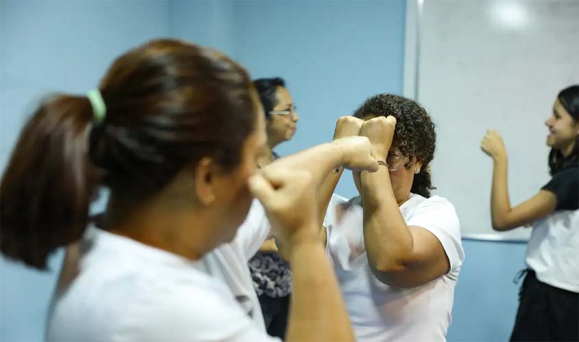 Senado aprova spray de pimenta para defesa feminina