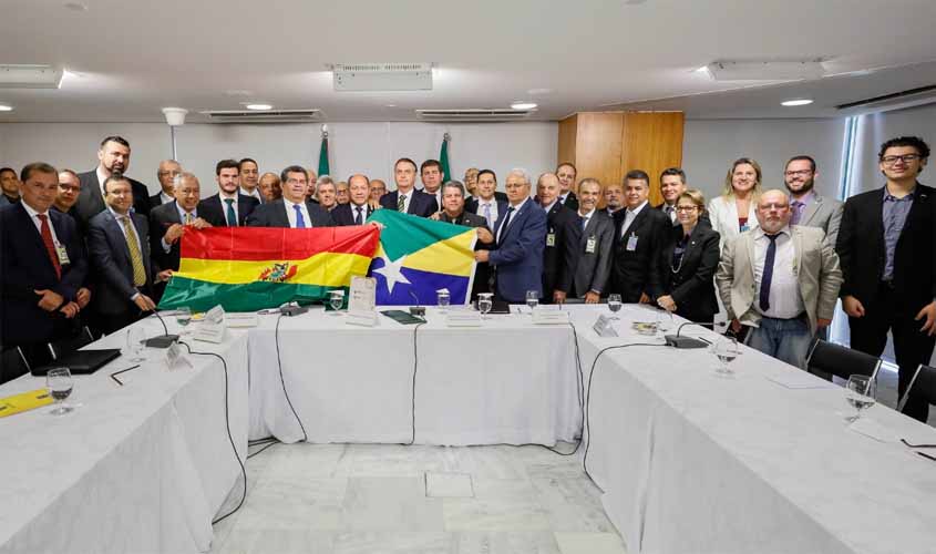 Deputado Coronel Chrisóstomo lidera reunião de empresários com Jair Bolsonaro