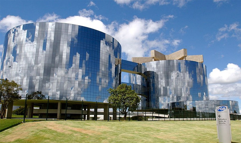 Senadores criticam Aras e defendem Operação Lava Jato