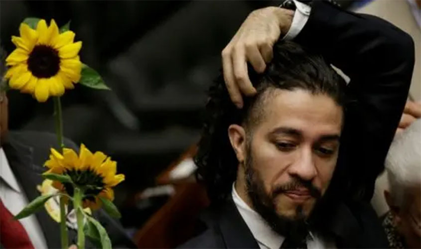 Ameaça por e-mail contra ex-deputado Jean Wyllys deve ser julgada pela Justiça do DF