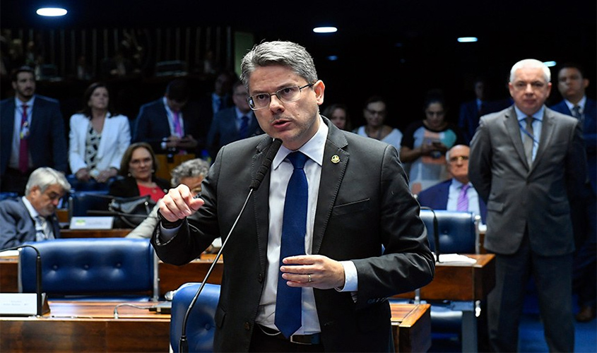 CPI para investigar Judiciário já tem assinaturas suficientes