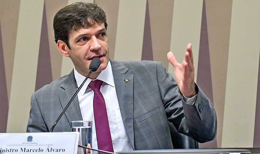 Comissão ouve ministro do Turismo sobre candidaturas de ‘laranjas’  