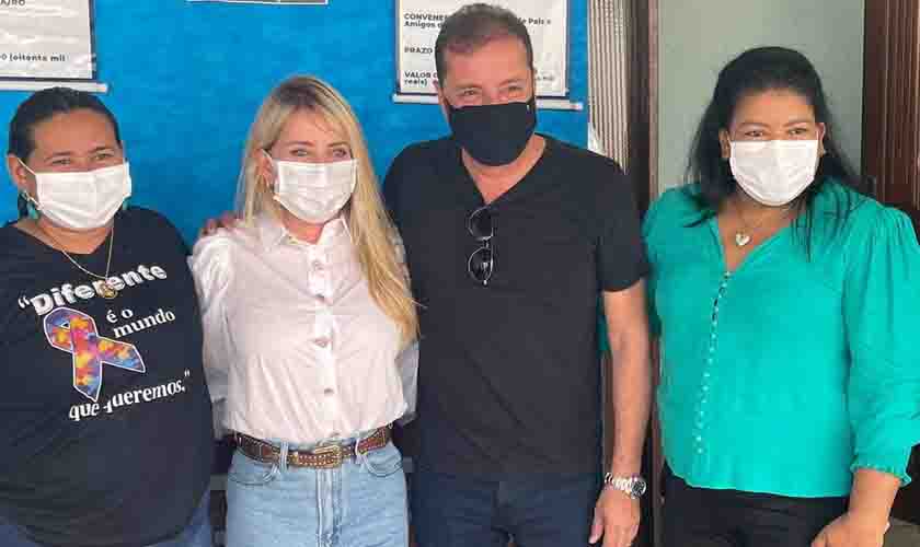 Marcos Mion elogia trabalho de Hildon e Ieda Chaves