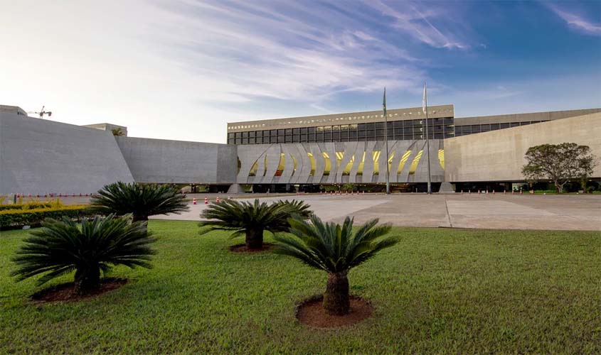 Reformada decisão que exigiu informação adicional das operadoras sobre áreas sem sinal de celular