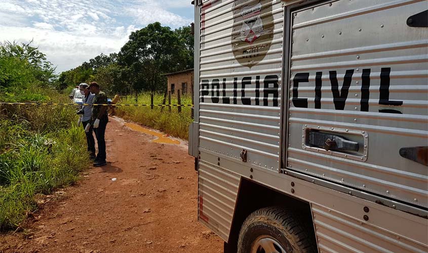 Polícia recebe denúncia e localiza cadáver em estado de decomposição