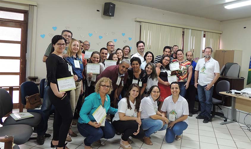 Pretendentes de seis comarcas fazem curso de adoção em Cacoal